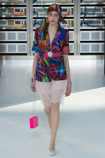 Look 42